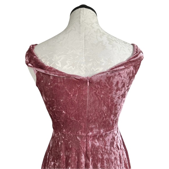 Lulu's Season of Fun Dusty Mauve Velvet Off-the-Shoulder Skater Mini Dress Small - Picture 10 of 16